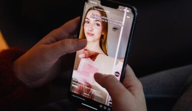 Derfor blir ungdom så avhengige av sosiale medier