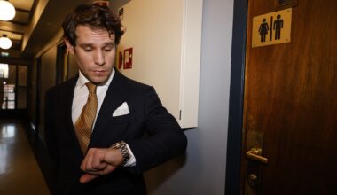 Stans i budsjettforhandlinger i Oslo: Frp utelukker ikke brudd.