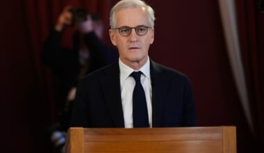 Støre deltar i telefonmøte med Zelenskyj og allierte lørdag