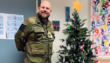 Fredag kan du møte HV-soldater i uniform på jobb over hele Sør-Helgeland