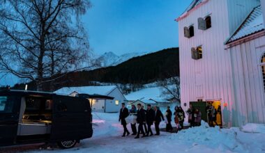 Asbjørn Lanes (80) bisatt i Lyngen kirke