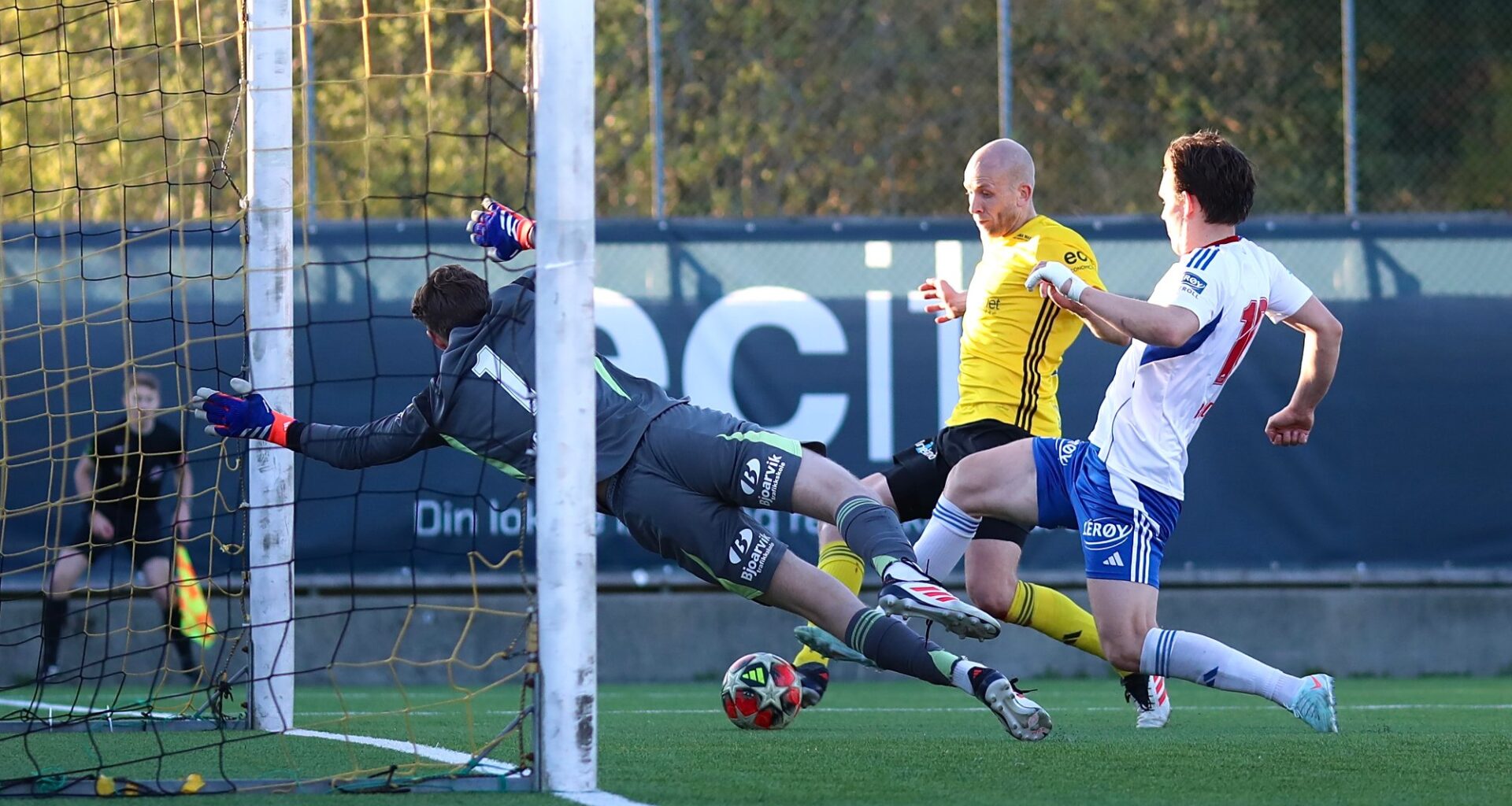 Sport, Fotball | Lysekloster kan miste lisensen