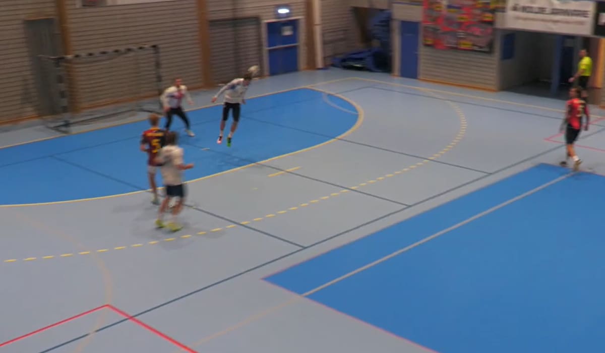 Søndagens kamper er i gang - rbnett.no