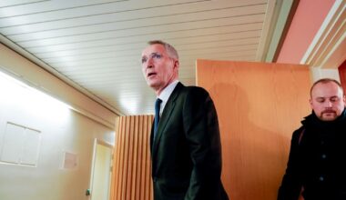 Stoltenberg refser Frp-nei til skattekommisjon:
