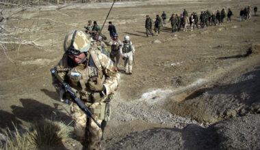 Britisk offiser anklager SAS-sjef for å ha dekket over krigsforbrytelser i Afghanistan