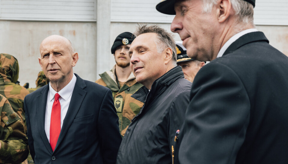 FELLES ANSKAFFELSE: I september møtte Forsvarsminister Tore O. Sandvik (Ap) den britiske forsvarsministern John Healey på KNM Harald Haarfagre for å signere avtale om norsk kjøp av Type 26-fregatter.