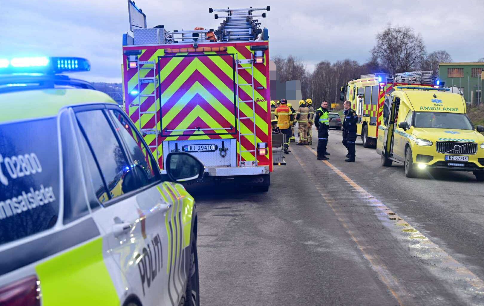 Eiker, Trafikk | Omkom etter frontkollisjon i Krokstadelva