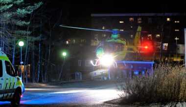 Lier, Nyhet | Fant bevisstløs mann i trappeoppgang – to til sykehus