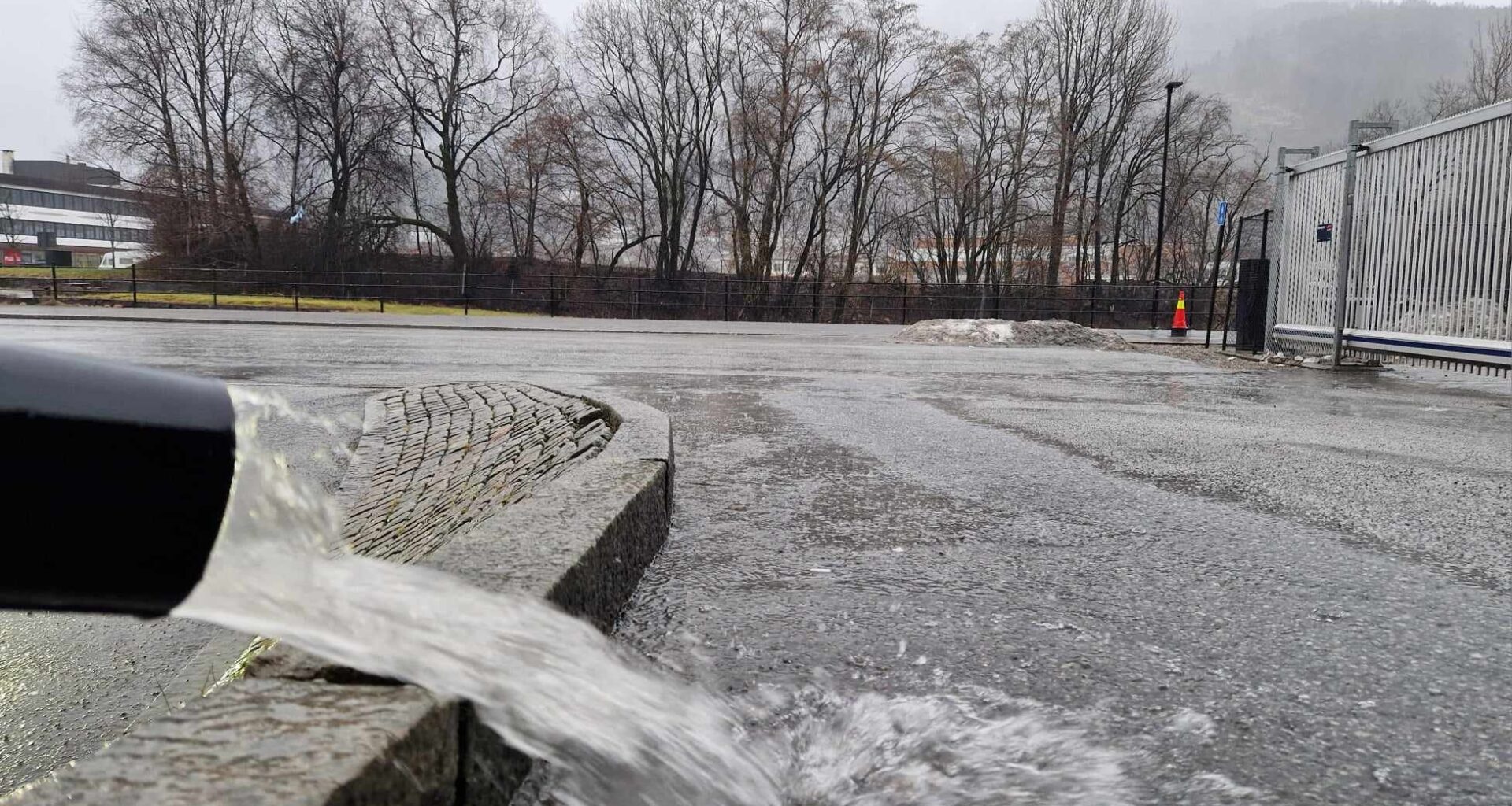 Ver, Sunnfjord | No skal det bøtte ned. Meteorologen har ei endå dårlegare nyheit