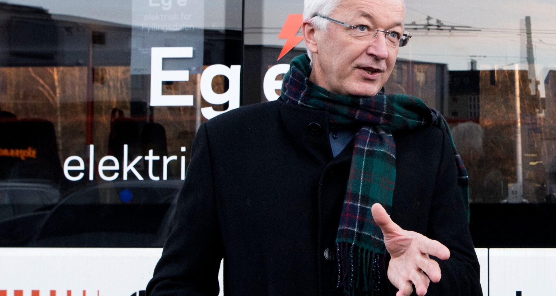 Statsbudsjettet 2026, Politikk | Det kan fort bli billigere buss og bane: – Klart vi søker på disse pengene