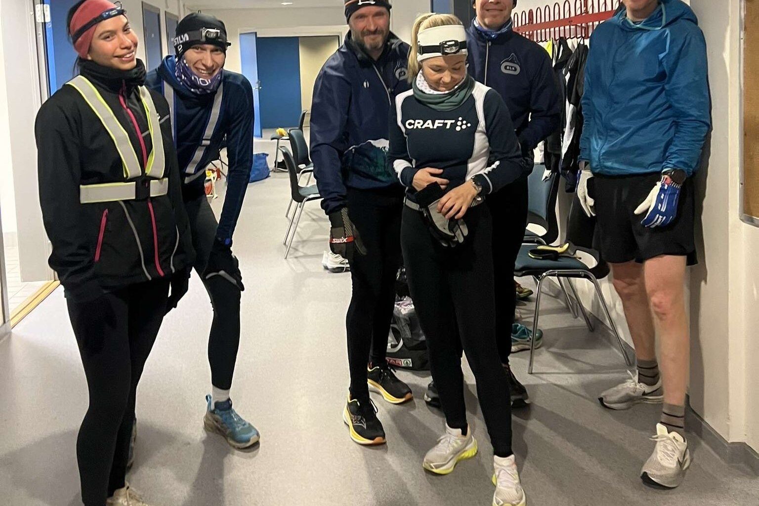 50 personar kasta seg med – desse seks fullførte heile ultraløpet - Kvinnheringen