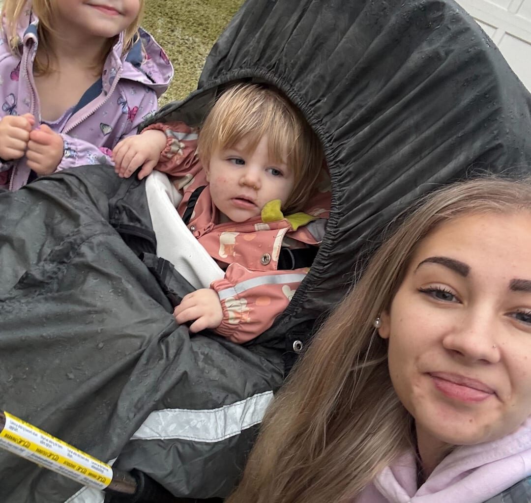 Lisa Mari er fast i huset på grunn av flommen i Sokndal