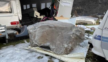 Sunnmøre: Steinblokker rasa inn på campingplass