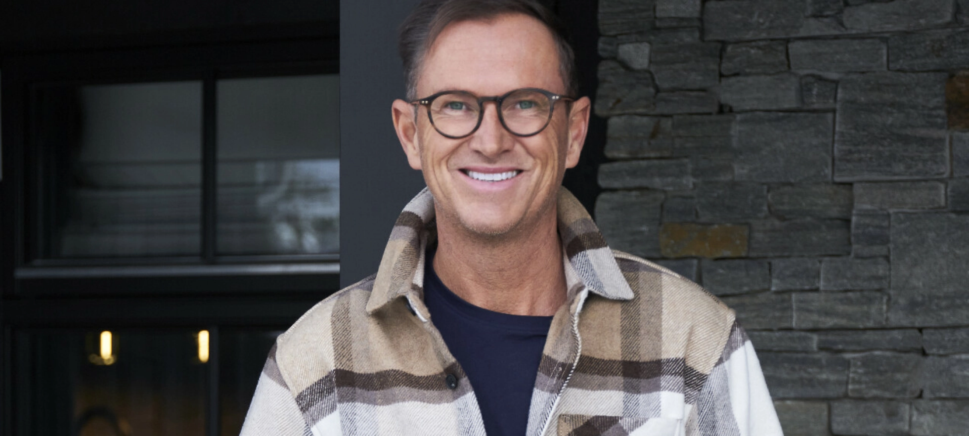 Når interiør-Halvor kommer inn i en hytte, tar han alltid dette grepet