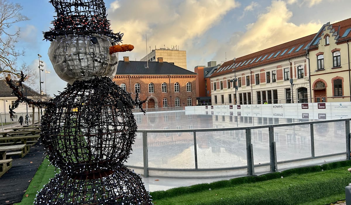 Skøytebanen for giddeløse - fvn.no