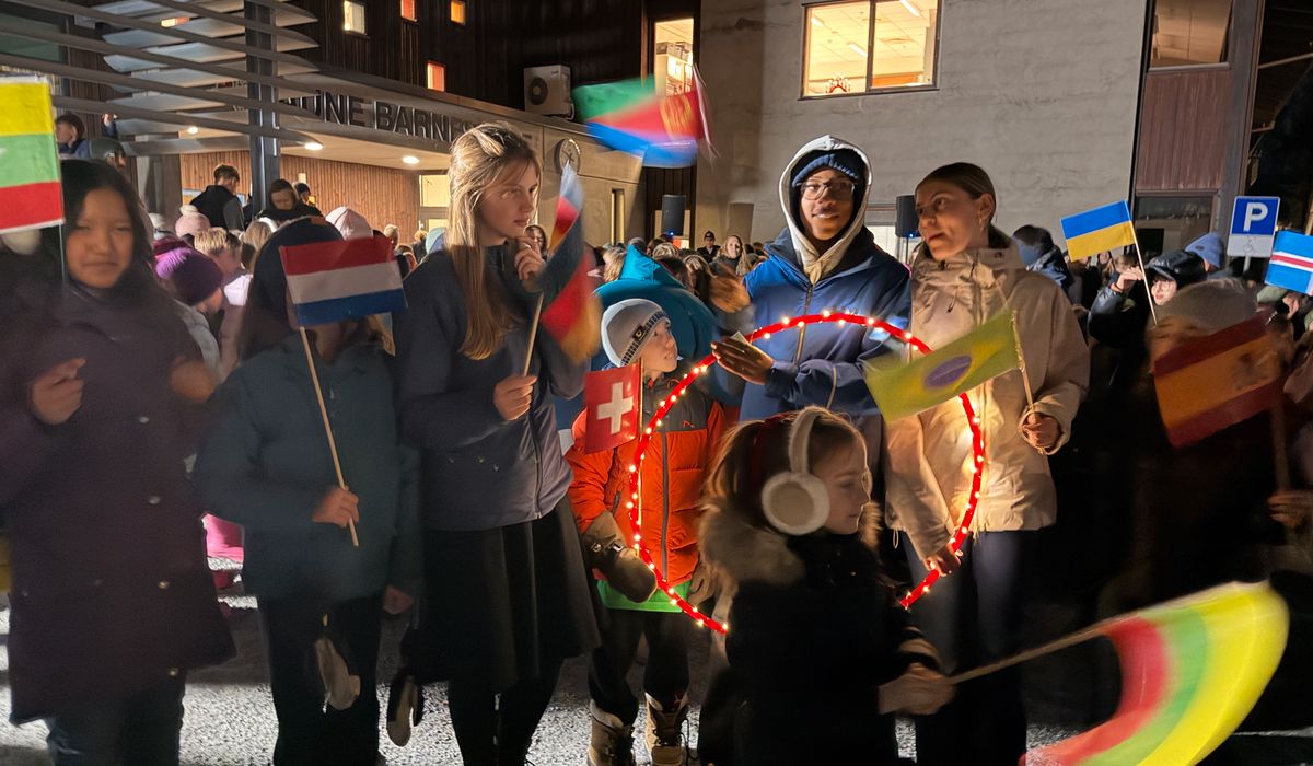 Her feirer barn fra 34 land: – Gratulerer Aune!