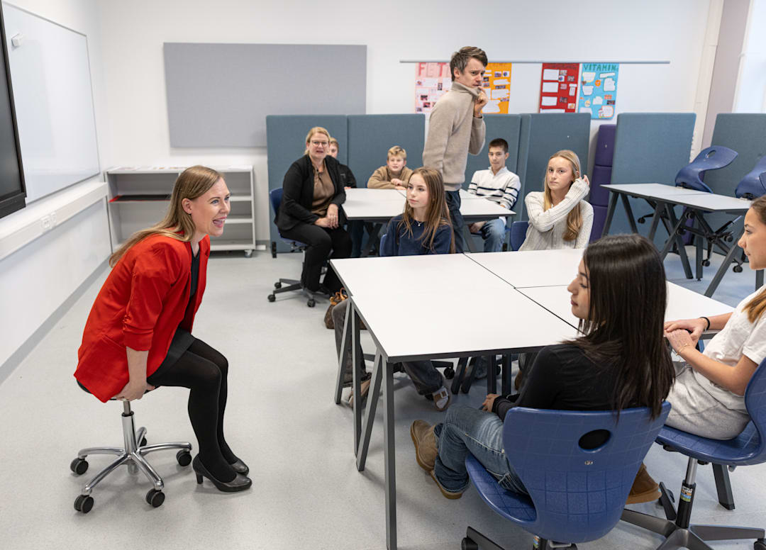 Barneminister Lene Vågslid (Ap)møter motstand om 15-årsgrensen