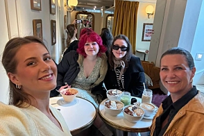 Emma nesten helt ugjenkjennelig