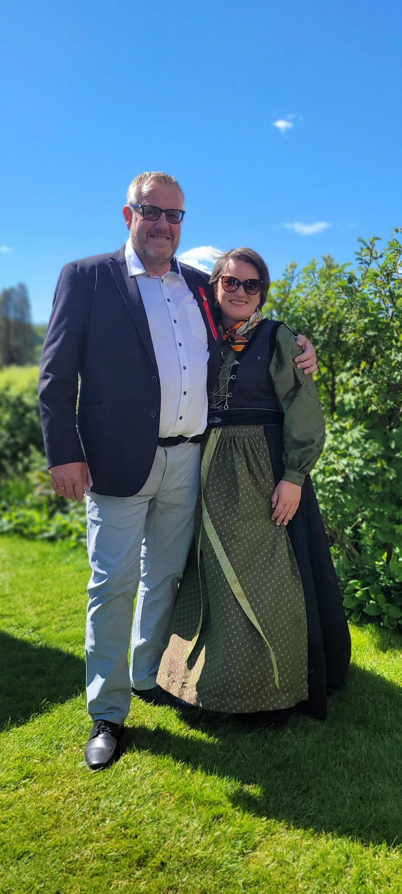 Helene og kjæresten på 17. mai i år. FOTO: Privat