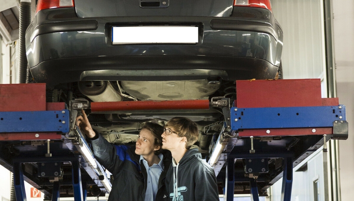 Dyre bilreparasjoner presser eiere ut i forbrukslån