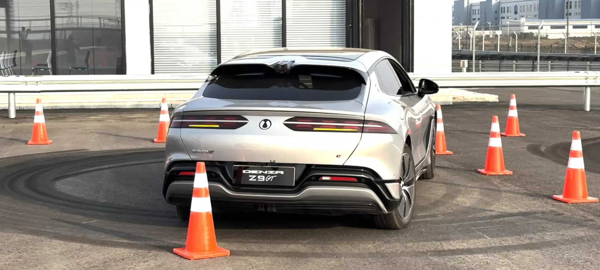 Sjekk det parkeringstrikset