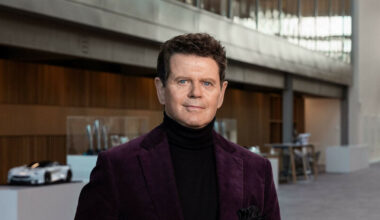 Gerry McGovern ut av Jaguar Land Rover