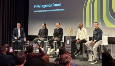 Marcelo Balboa (USA), Dunga (Brasil), Atiba Hutchinson (Canada) og Luis Hernández (Mexico) møttes til en prat før VM-trekningen.