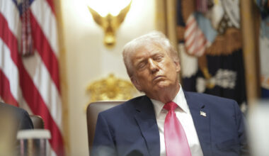 Søvnig Trump vekker spekulasjoner
