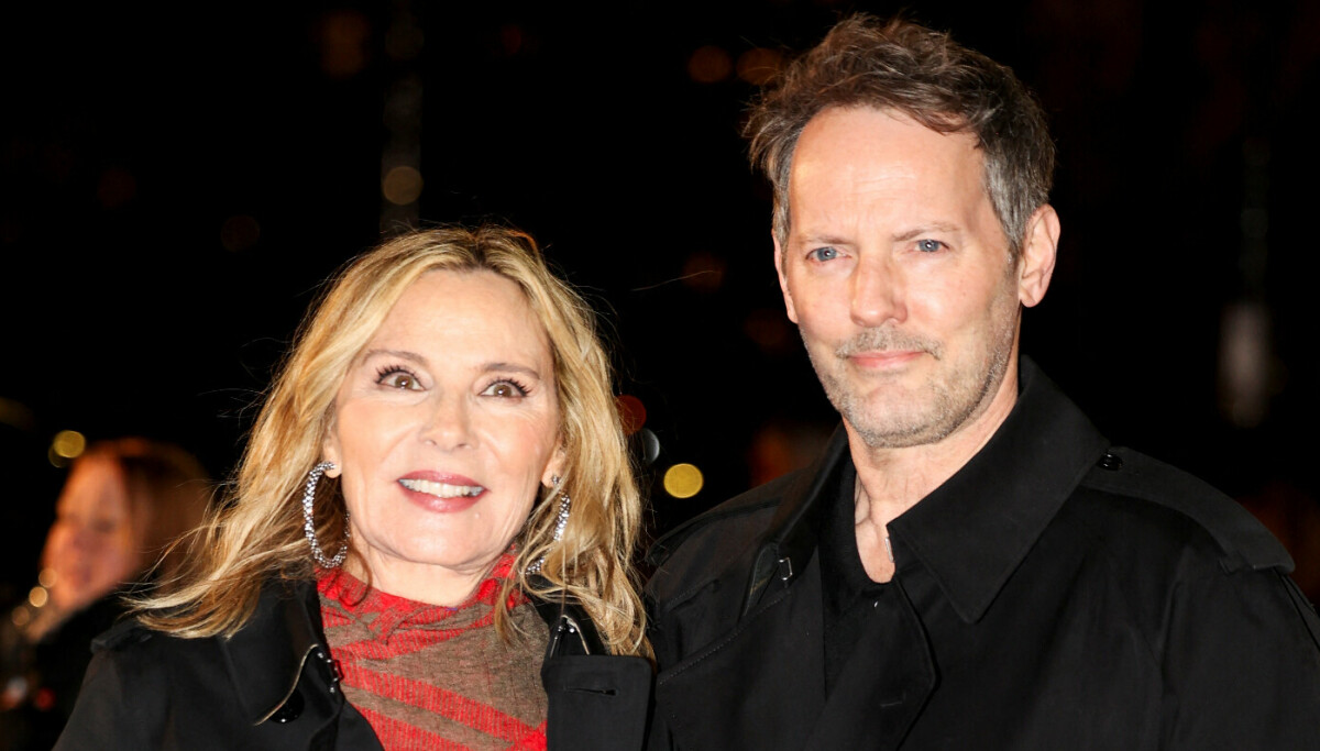 Kim Cattrall giftet seg med Russell Thomas i London