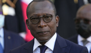 Soldater kunngjør militærkupp - Dagbladet