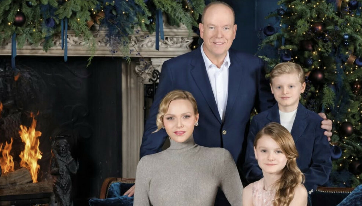 Fyrsteparet av Monaco innleder julen med elegant julekort