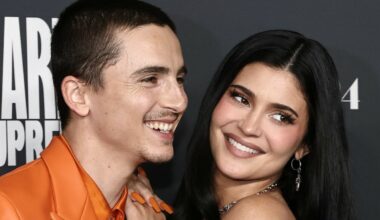 Kylie Jenner og Timothée Chalamet avkrefter bruddrykter på rød løper