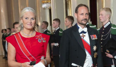 Bare kronprins Haakon skal på Nobel-banketten: Resten uteblir