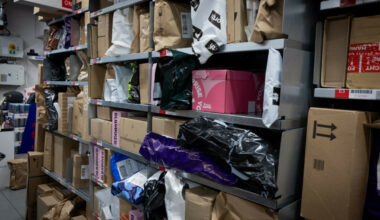 Pakkekaos på Rema 1000 Løren: