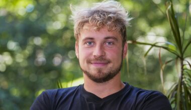 Isak Dreyer feirer jul alene på hytta med jakt og ribbe