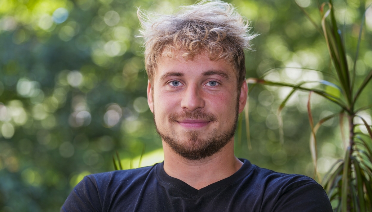 Isak Dreyer feirer jul alene på hytta med jakt og ribbe