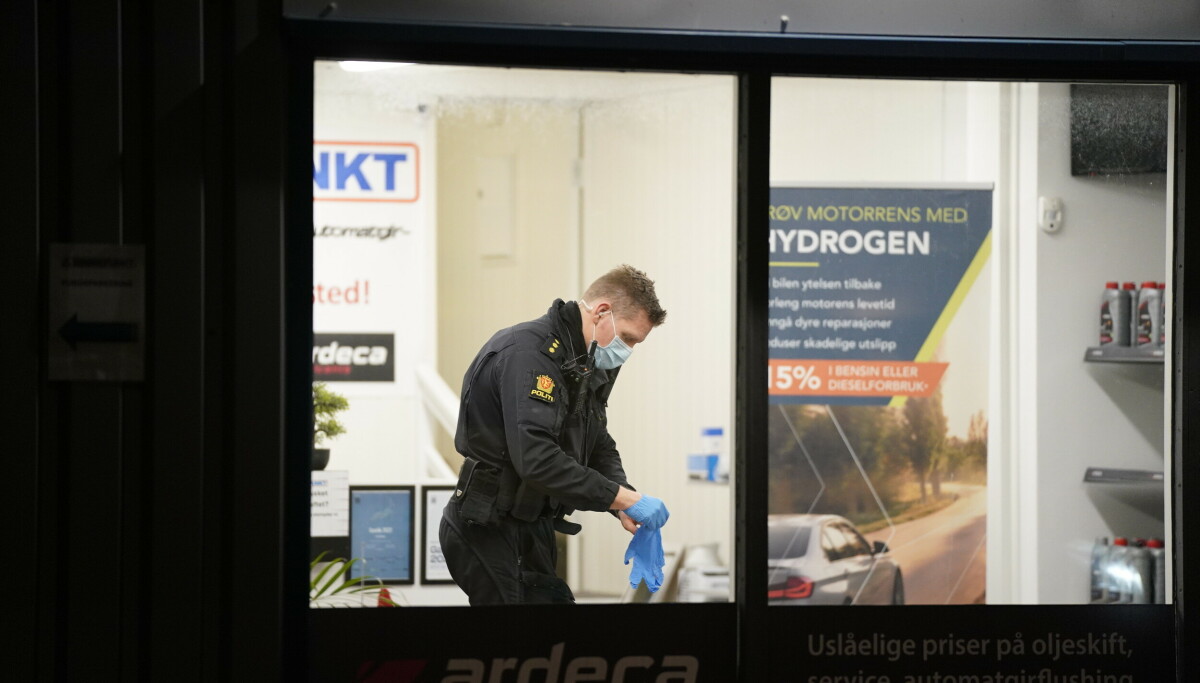 Jakter gjerningsmann etter knivran