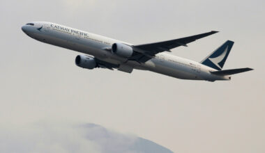 Passasjer prøvde å åpne døren i luften