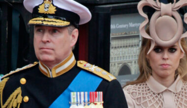 Andrew Windsor og Sarah Ferguson i kongelig setting etter tap av titler