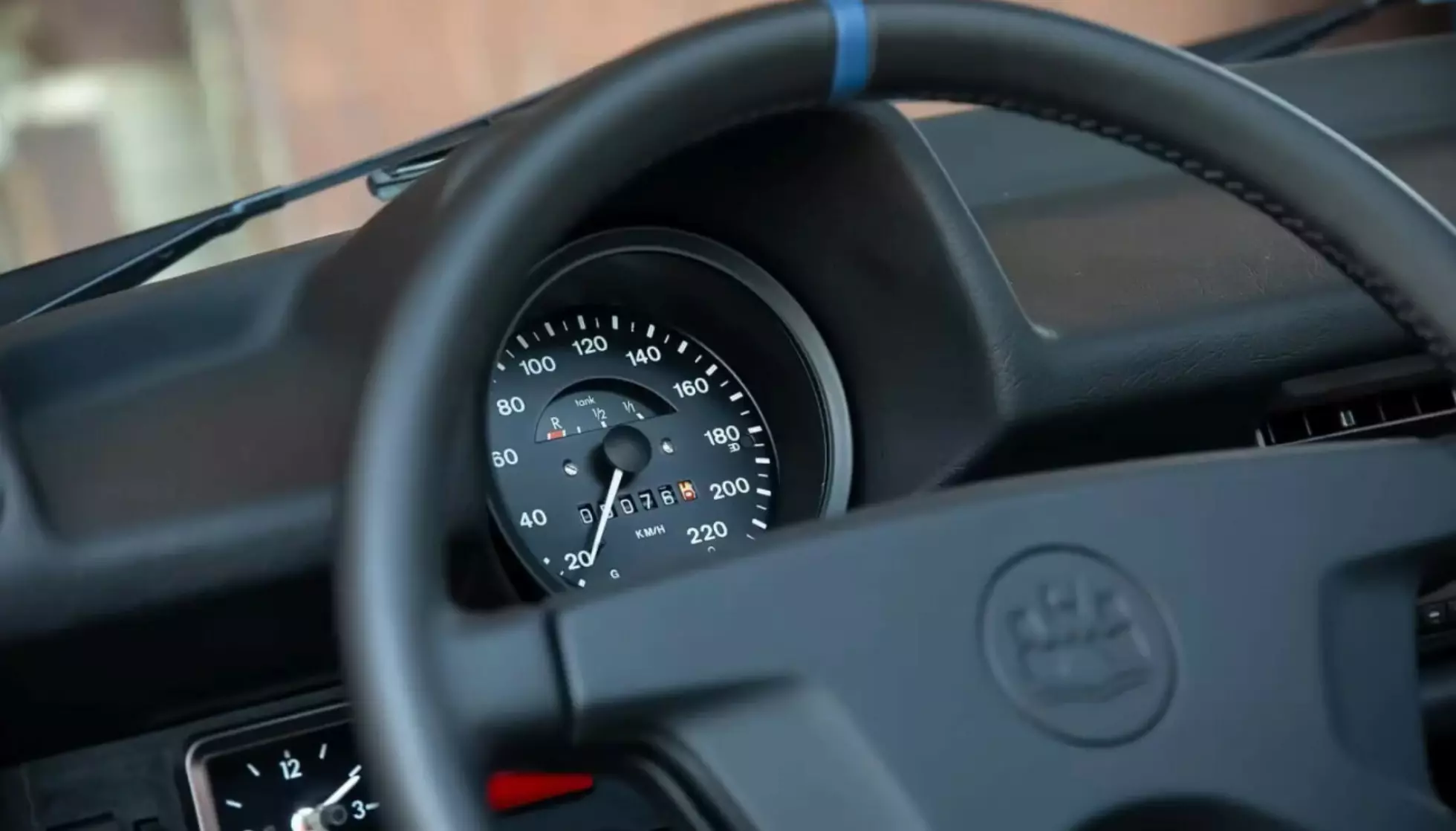 Tesla Taycan i Boble-drakt