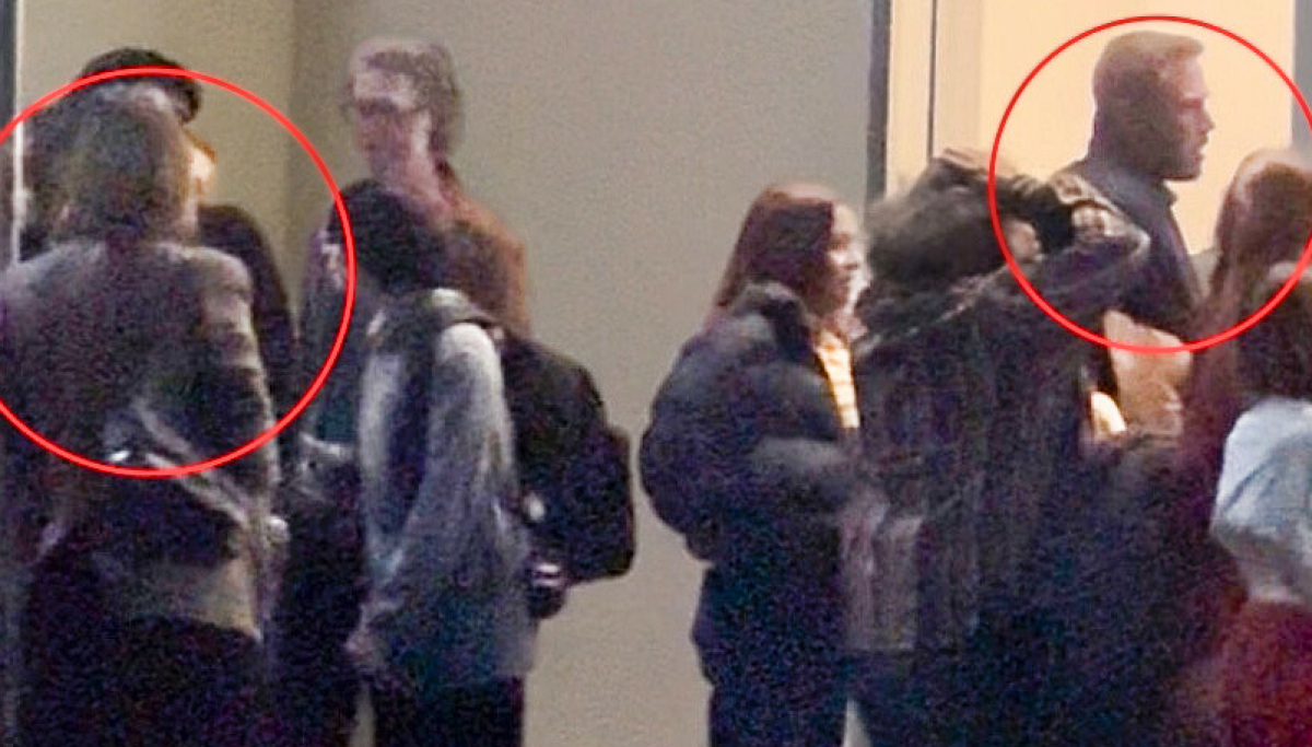 Ben Affleck gjenforent med Jennifer Garner og Jennifer Lopez på sønnens juleavslutning