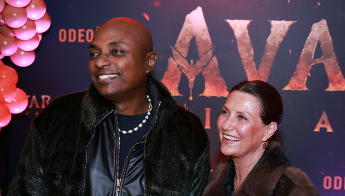 Kjendisene strømmer til den rød løperen for eksklusiv «Avatar