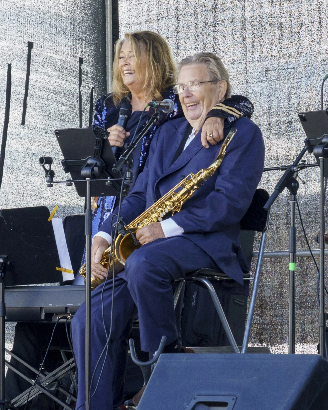 DET SISTE
BILDET: Wenche
og broren Reidar sto
sammen på scenen
i fjor i Drøbak. Det
var som alltid god
stemning. Foto: Jan Willi Talgø