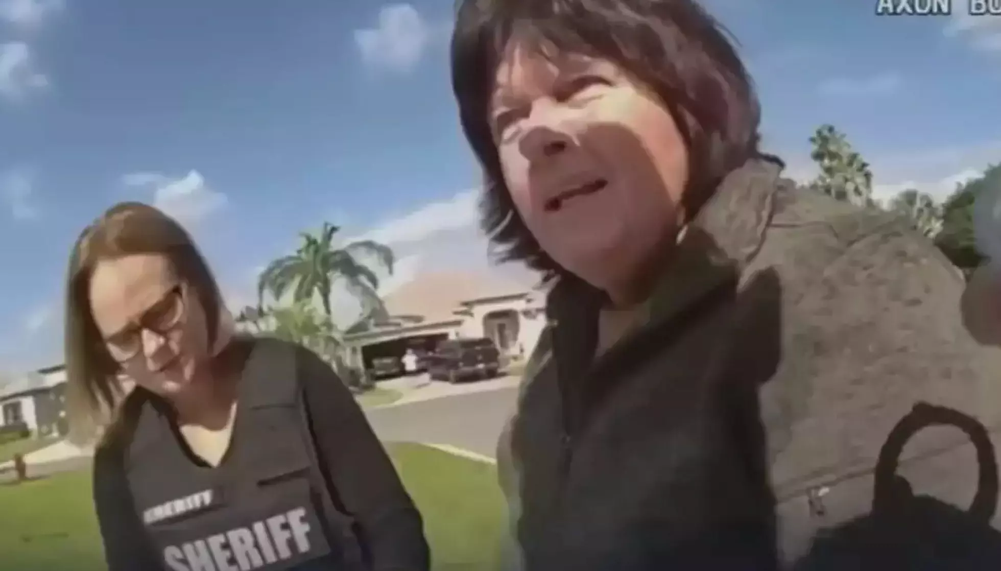 ARRESTERT: Ifølge politiet skal mora ha levd under navnet «Sharon» de siste åra. Foto: Handout / Marion County Sheriff's Department