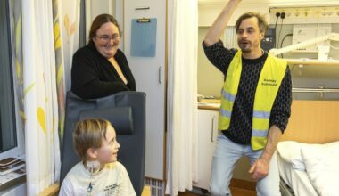 Viggo Venn sprer juleglede på sykehuset på julaften