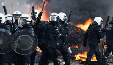 Brussel: Illsinte bondeprotester - Dagbladet