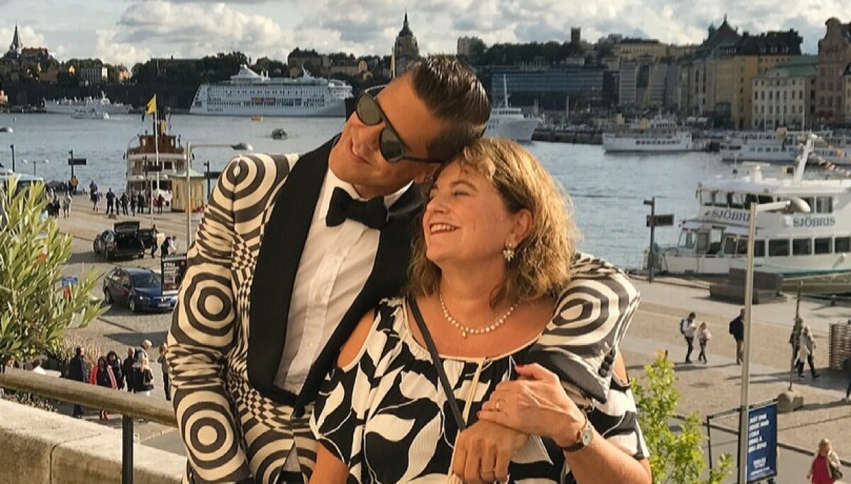 Fredrik Eklund i sorg etter morens død: