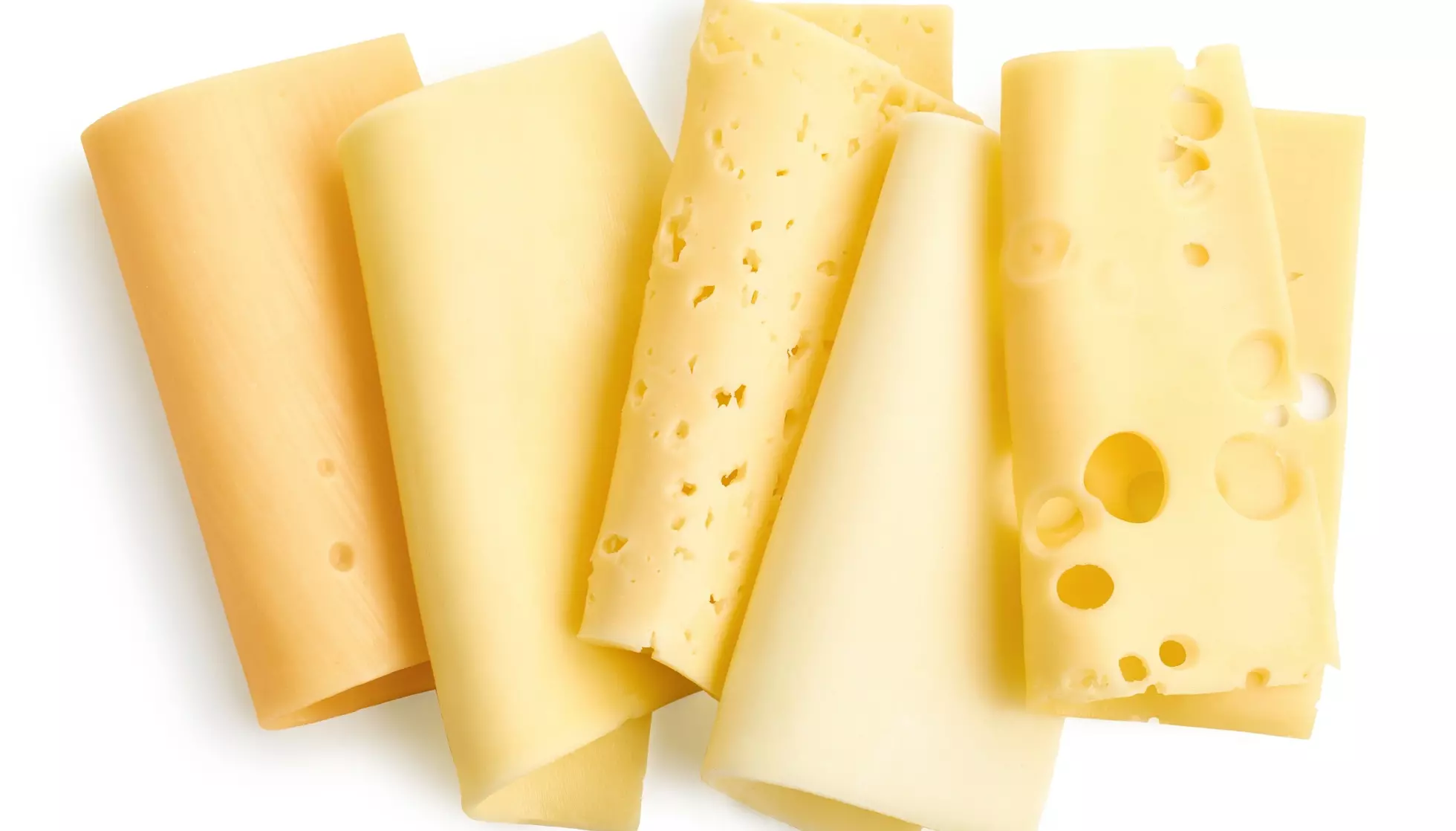 PÅ REKKE OG RAD: Det er fet ost som kan være gunstig for hjernehelsa. Foto: Shutterstock