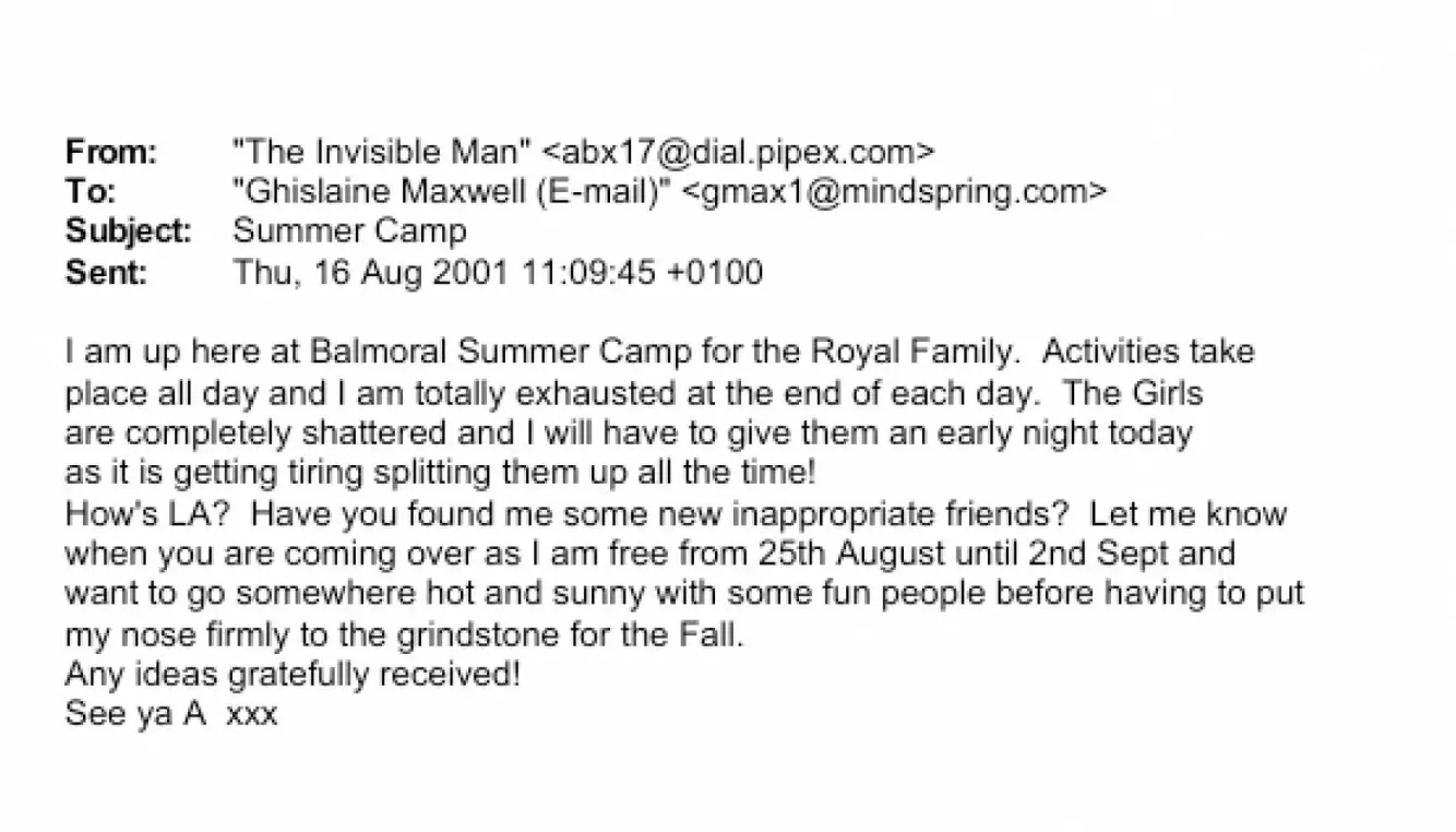 UPASSENDE: «The Invisible Man» forklarer at han er i Balmoral, det britiske kongehusets private feriehjem i Skottland. Han er på leting etter nye «upassende» venner. Foto: U.S. Justice Department / NTB