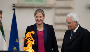 Danmarks idrettspresident kritiserer IOC for å tillate russiske utøvere